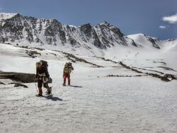 Cпуск в долину р. Кара-Оюк