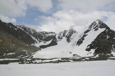 на леднике Сатпаева