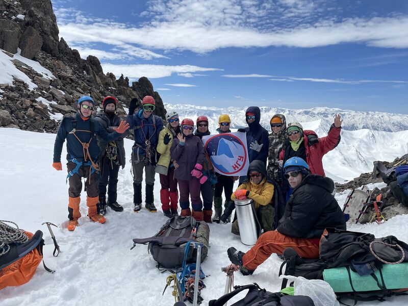 Файл:Группа на Безсонова.jpg