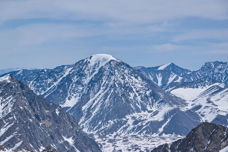 Файл:Chuyskiy peak 2024 Djaniktu.jpg