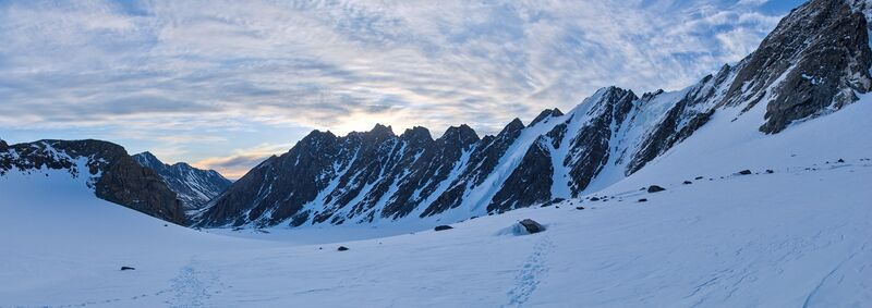 Файл:Chuyskiy peak 2024 Sunset.jpg