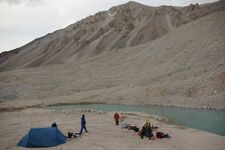 Стоянка у Прозрачного Озера.