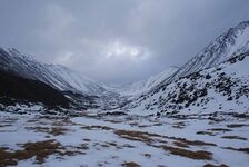 Рисунок 11 Шумакский перевал (впереди). Вид со стороны Эхе-Гера