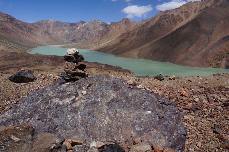 Файл:Scherbakov V Pamir2014 present131.jpg