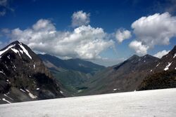 Фото 51. Вид вниз с лед.Вокруг Света по р.Кандабайтор.