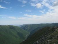 Вид с перевала Алиса на долину р. Аганакты