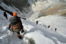 Спуск с перевала Толстого 4900 3А