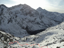 Примерный путь спуска до большой полки с водопадом