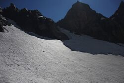 Фото 48. Непройденный перевал (1Б?) со среднего истока р.Утор в восточную камеру лед.Вокруг Света.