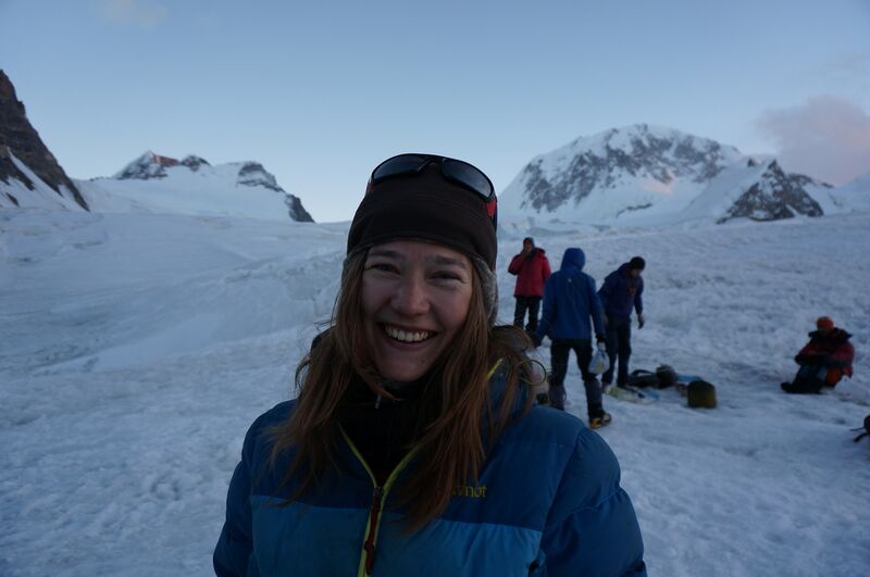 Файл:Scherbakov V Pamir2014 present015.jpg