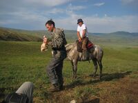 Табунщик любезно угостил нас шубатом и баурсаками