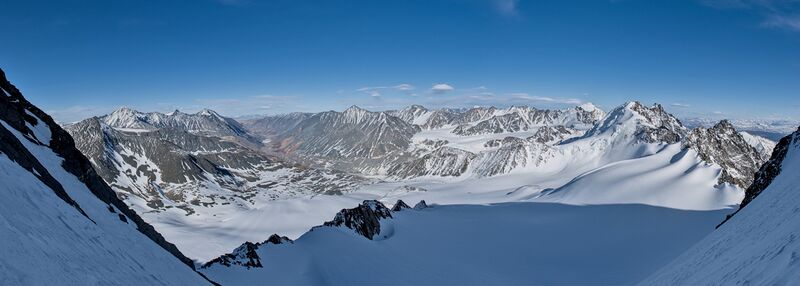 Файл:Iiktu-2025 Taldura glacier 3.jpg