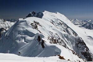 Гребено Куркурек-Актру, вид с Куркурека